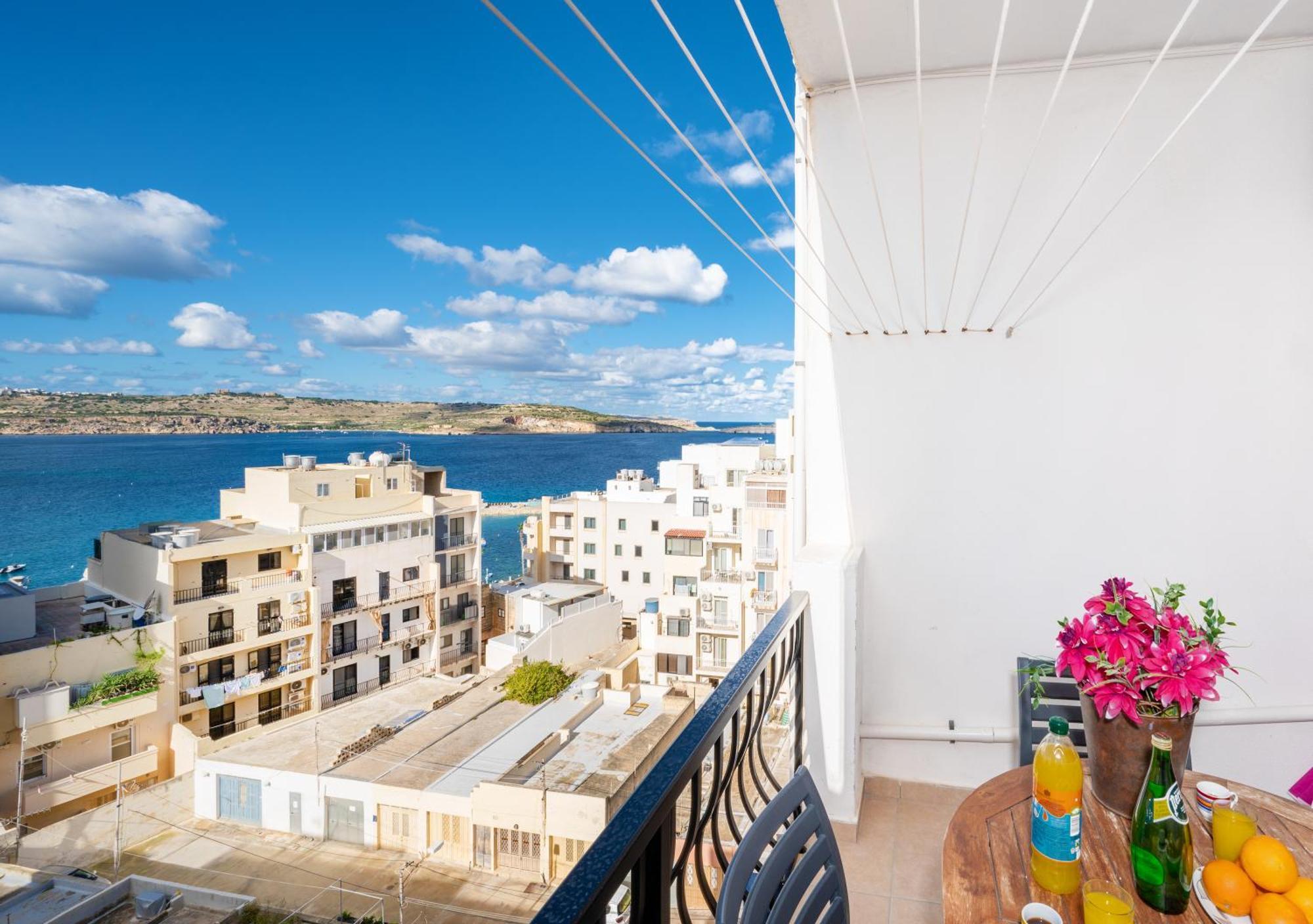 Seashells Apartments With Terrace, Just Off The Seafront In Bugibba - By Getawaysmalta Сент-Полс-Бей Екстер'єр фото